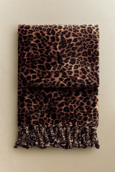 LEOPARD PRINT FLEECE THROW - Leopard by Zara - Image 4