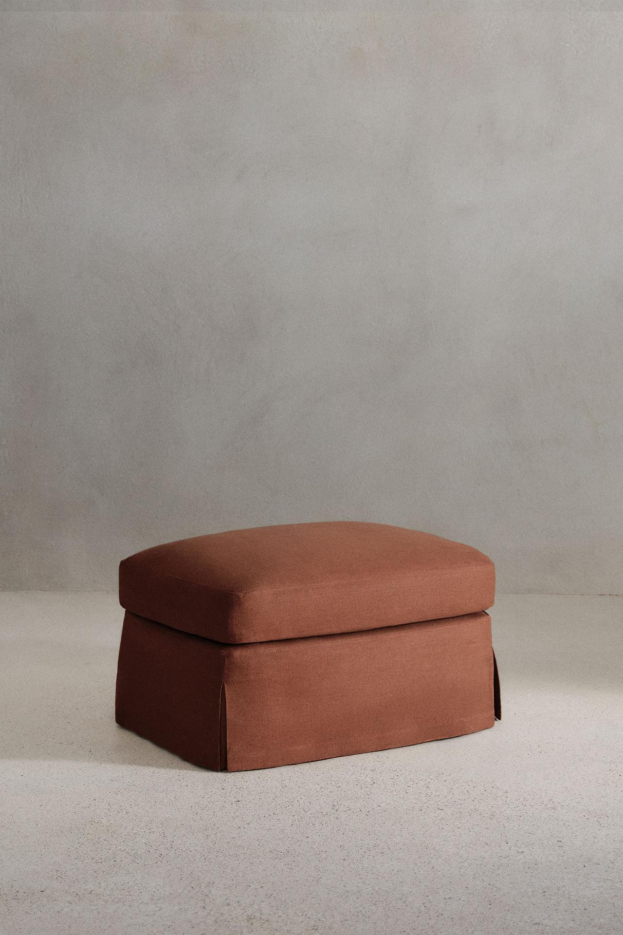 FOOTSTOOL 01 — Terracotta