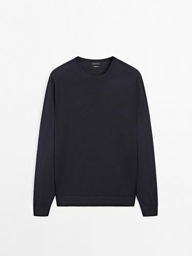 Pull en maille 100 % laine mérinos - Bleu marine de Zara
