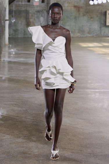 ΤΟΠ ΜΕ ΒΟΛΑΝ ΟΓΚΟΥ ZW COLLECTION - Σπασμένο λευκό του Zara