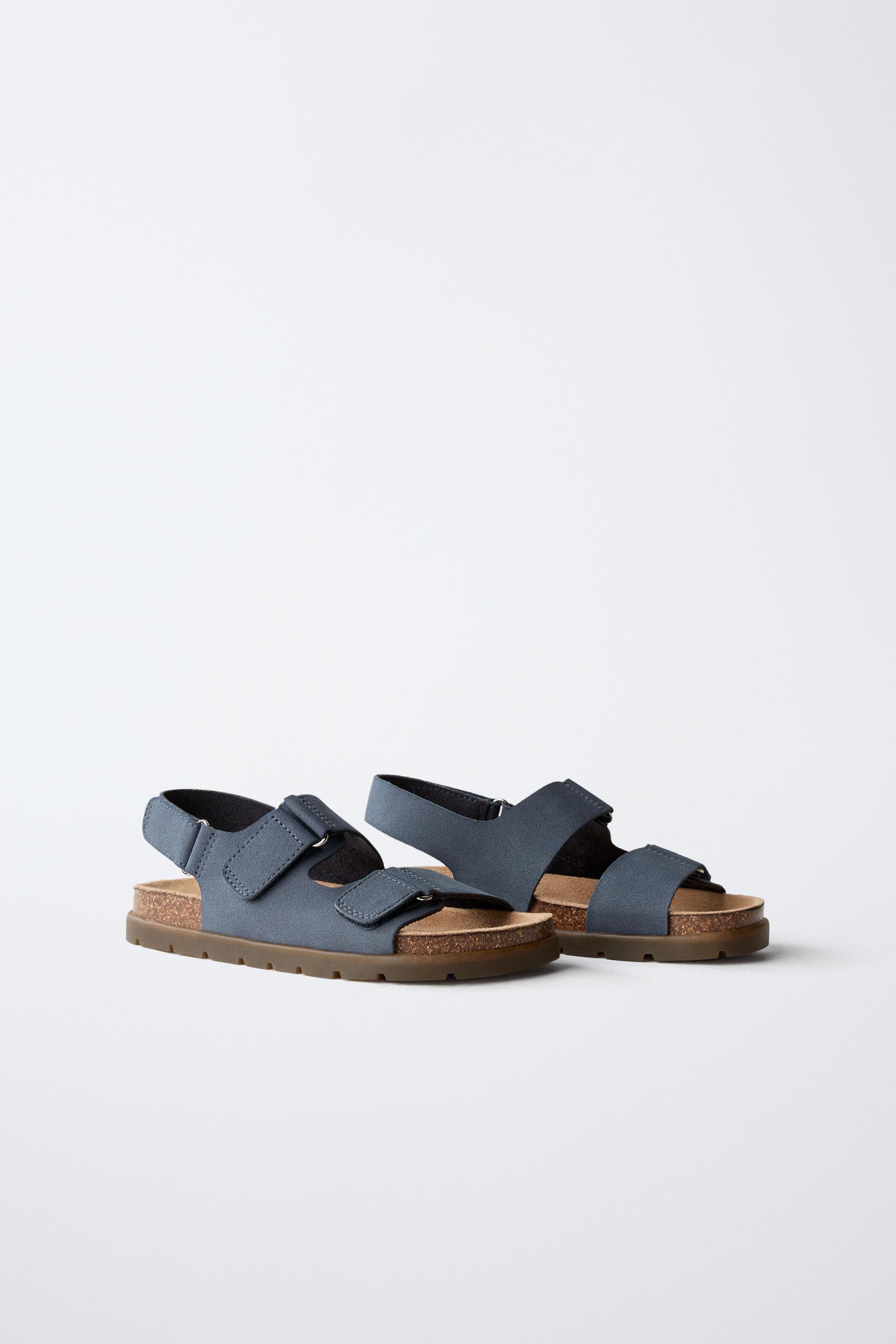 SANDALES À BRIDES