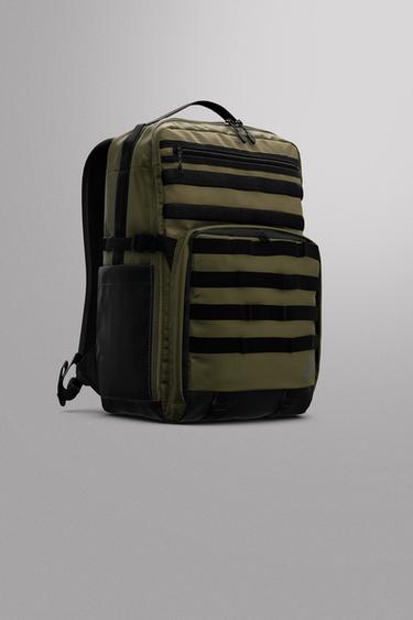 MOCHILA DEPORTIVA - Verde Caqui de Zara - Imagen 0