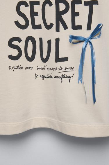 T-SHIRT AVEC DÉCOR NOEUD - Blanc cassé de Zara - Image 2