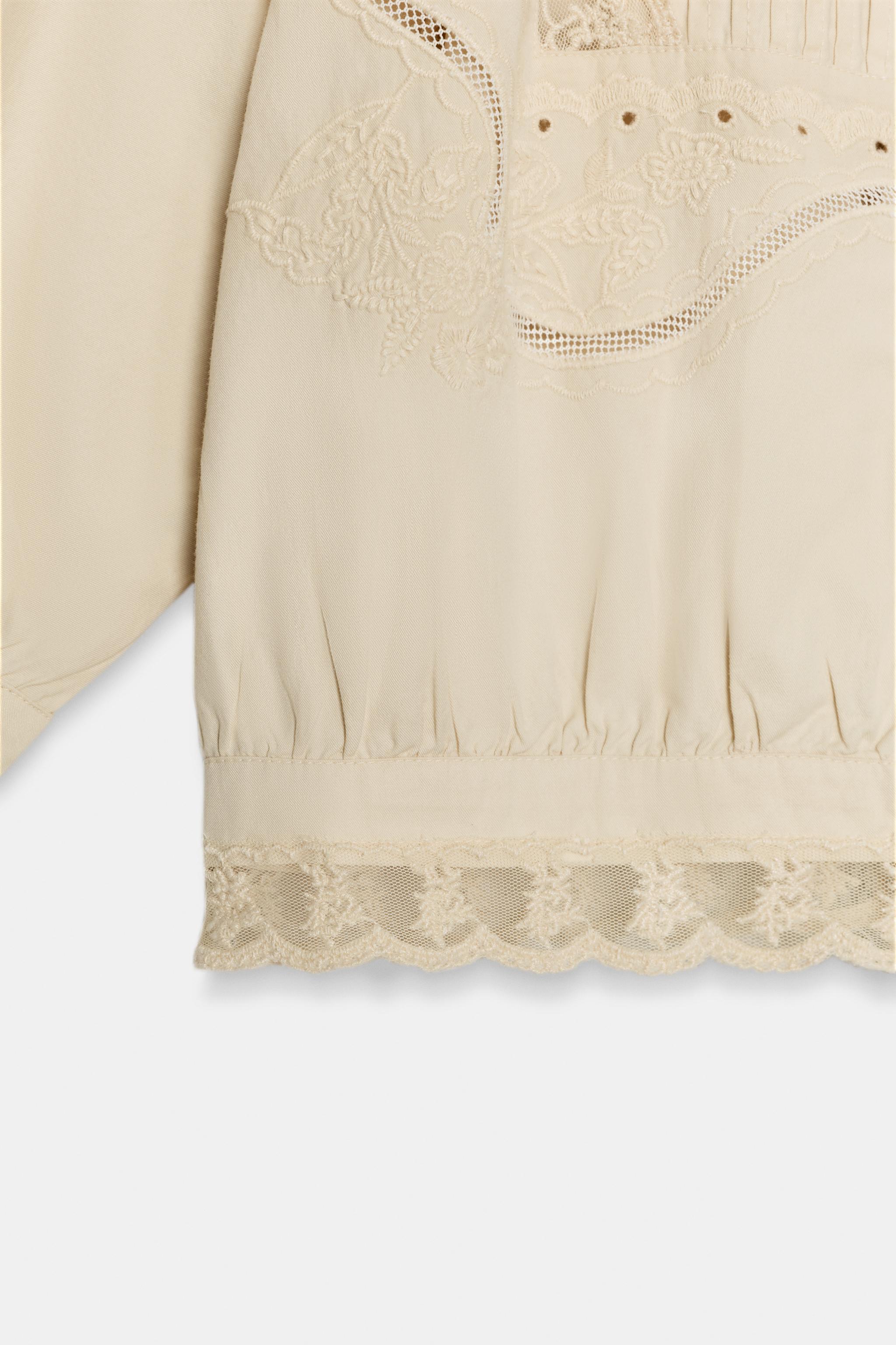 CHEMISE COURTE BRODÉE