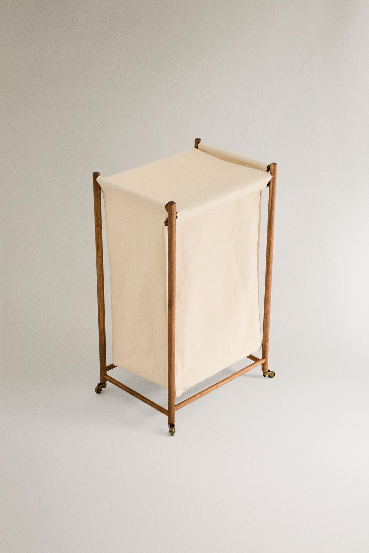 LAUNDRY BASKET WITH LID — Brown