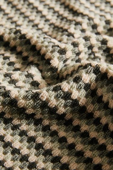 منشفة حمام بنقشة هندسية جاكار - متعدد الألوان الخاص بـ Zara