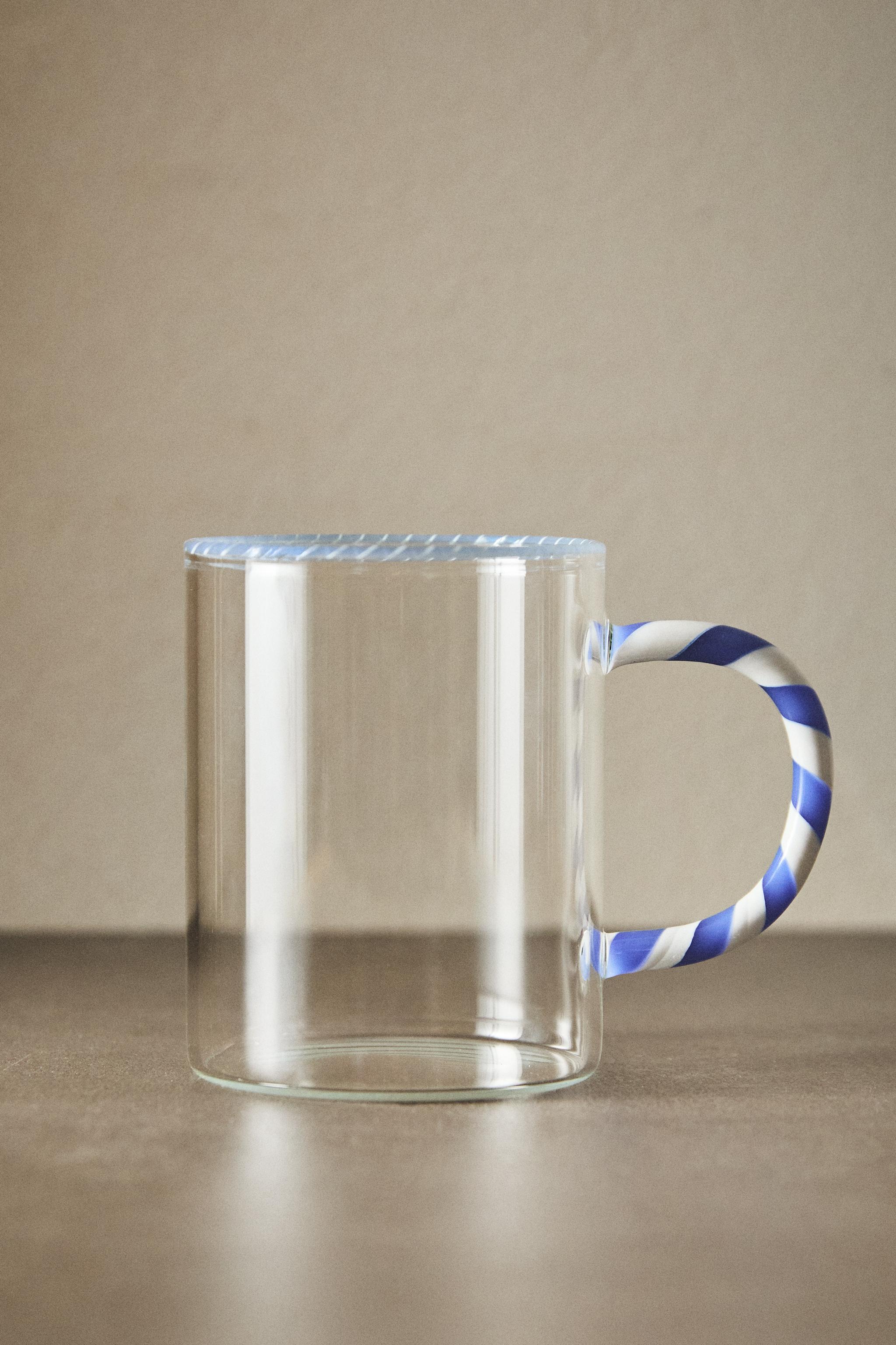 BOROSILICATE GLASS MUG WITH HANDLE AND COLORED RIM - Light