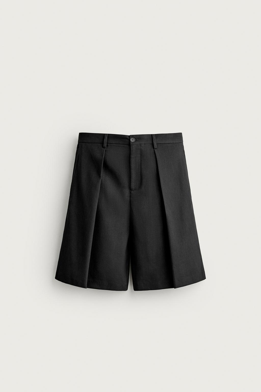 Pleated Wide Fit Shorts — Men's