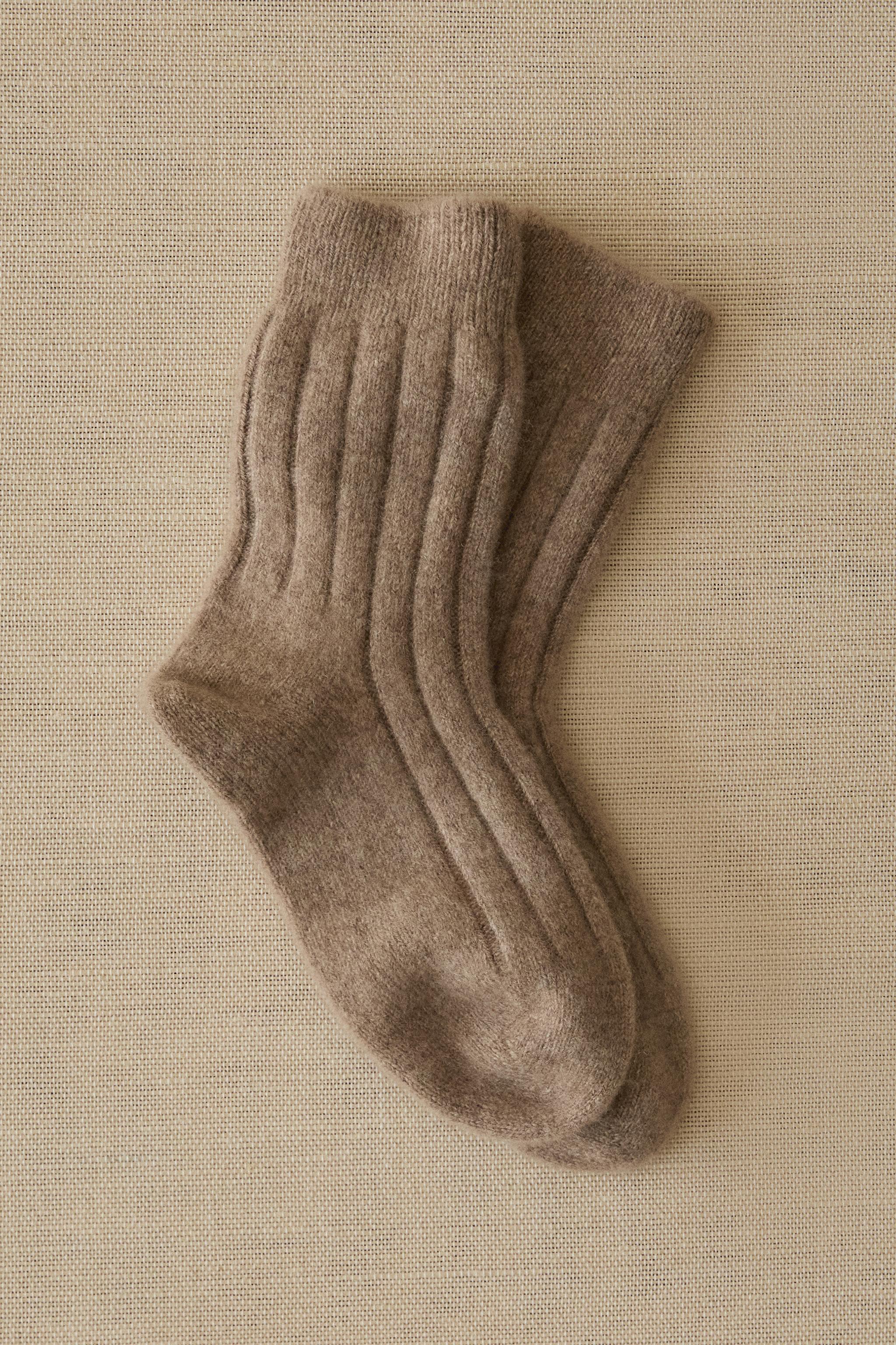 CASHMERE SOCKS