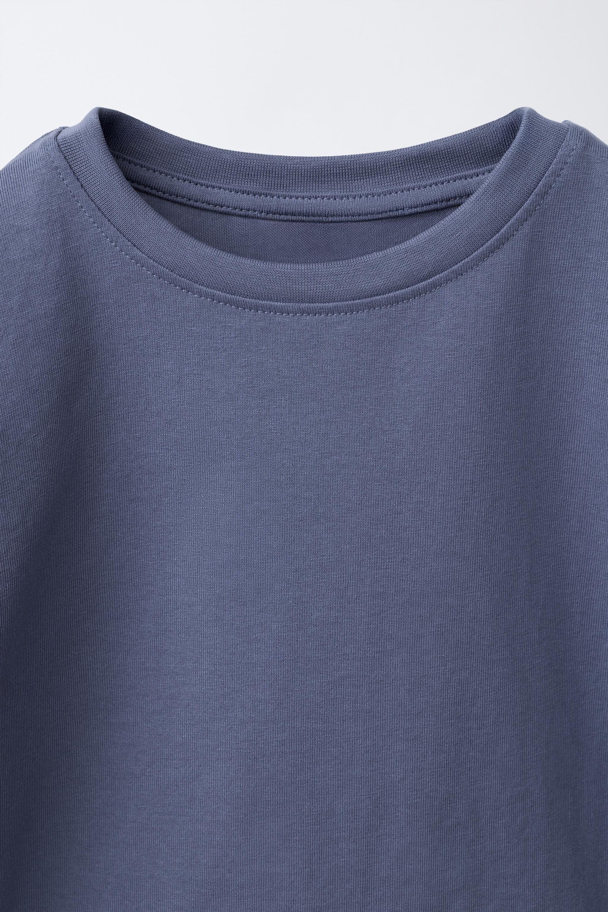 THREE-PACK OF STRIPED AND PLAIN T-SHIRTS