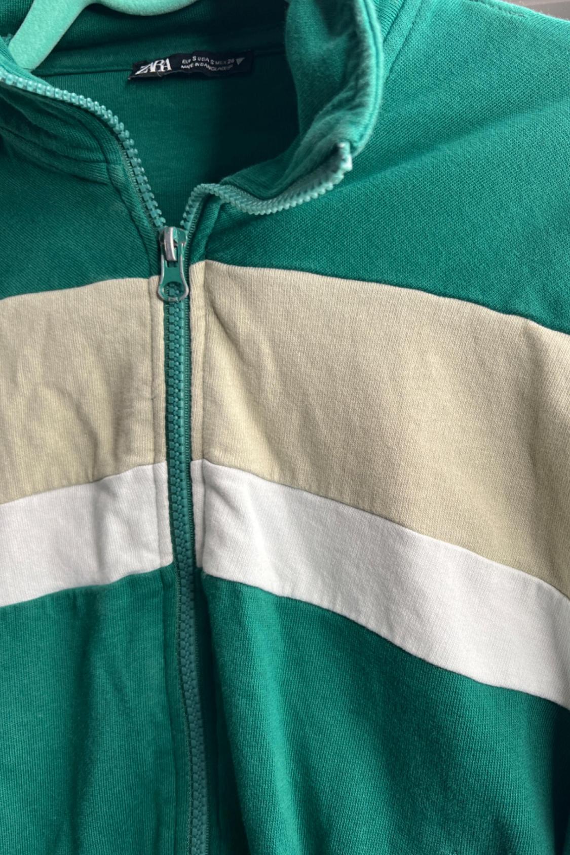 SWEATSHIRT WITH CONTRASTING PANELS - Image 2