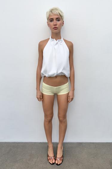 TOP HALTER HEAVY COTTON GLOBO - Blanco de Zara