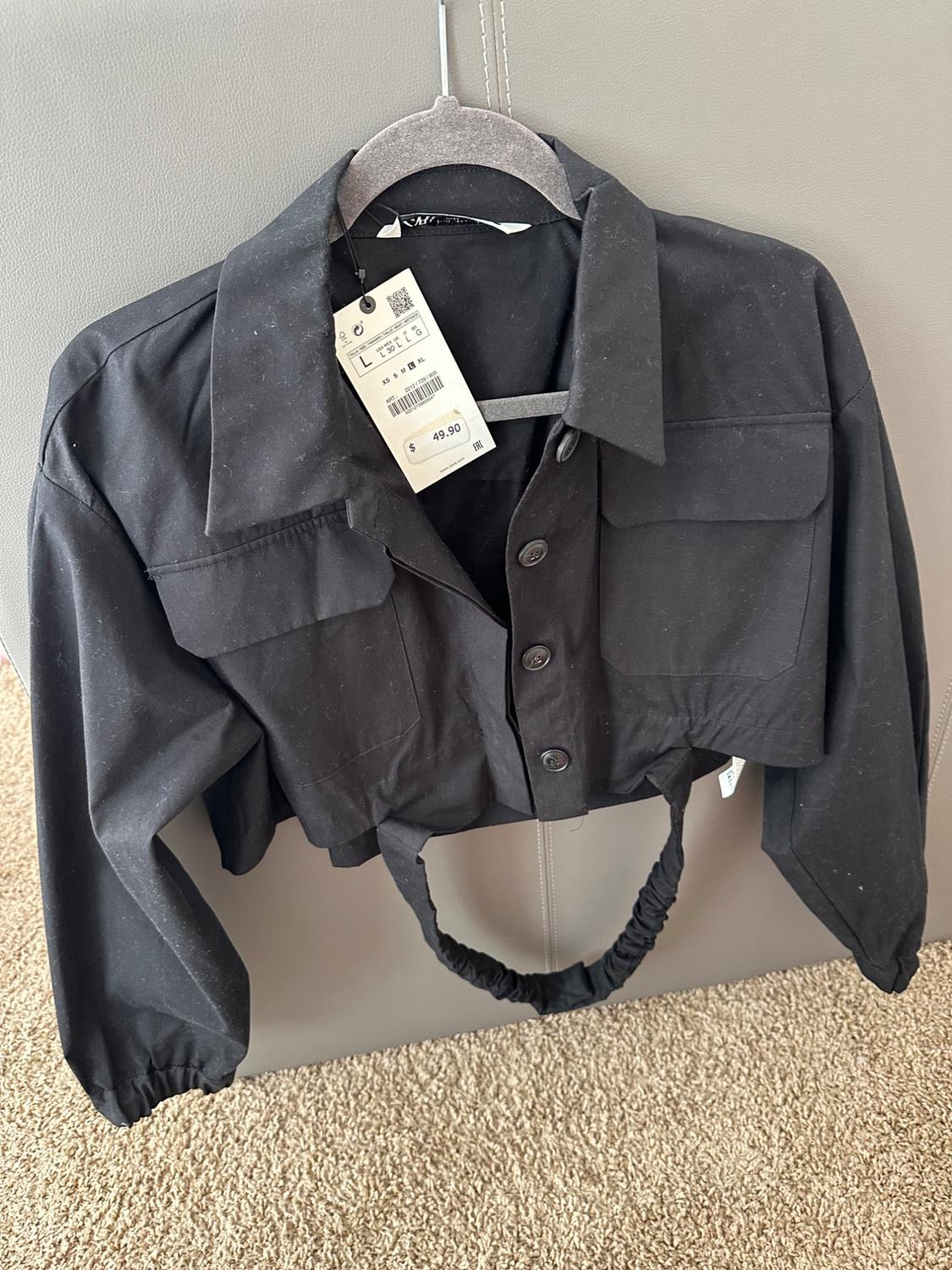 CUT OUT CROPPED SHIRT