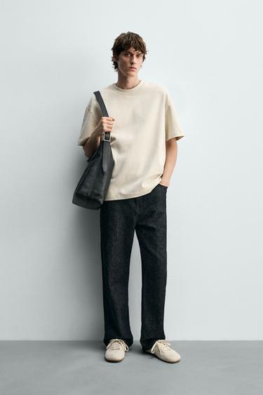 تيشرت RELAXED FIT INTERLOCK - أبيض مكسور الخاص بـ Zara