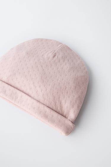 TEXTURED HAT AND BIB SET - Pale pink by Zara - Image 1
