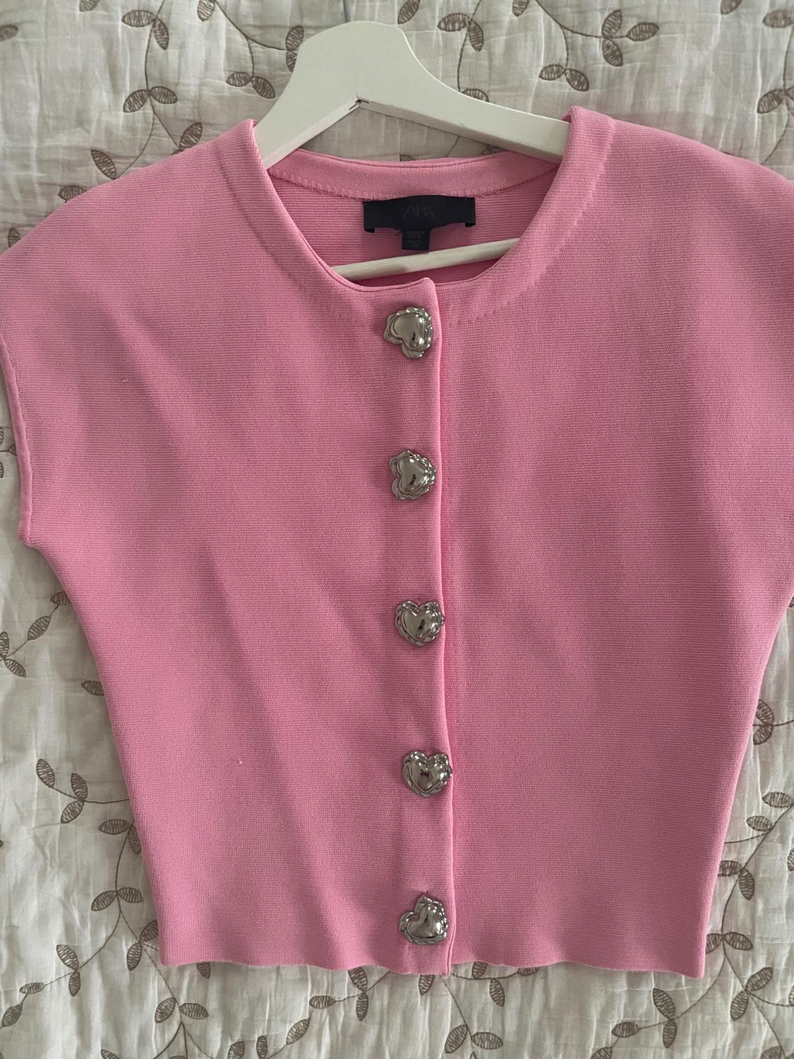 HEART BUTTON KNIT TOP - Image 4