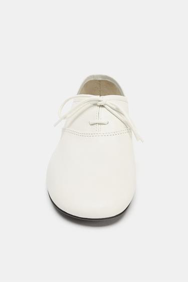 FLAT LACE-UP LEATHER SHOES - Ecru White by Zara - Image 5