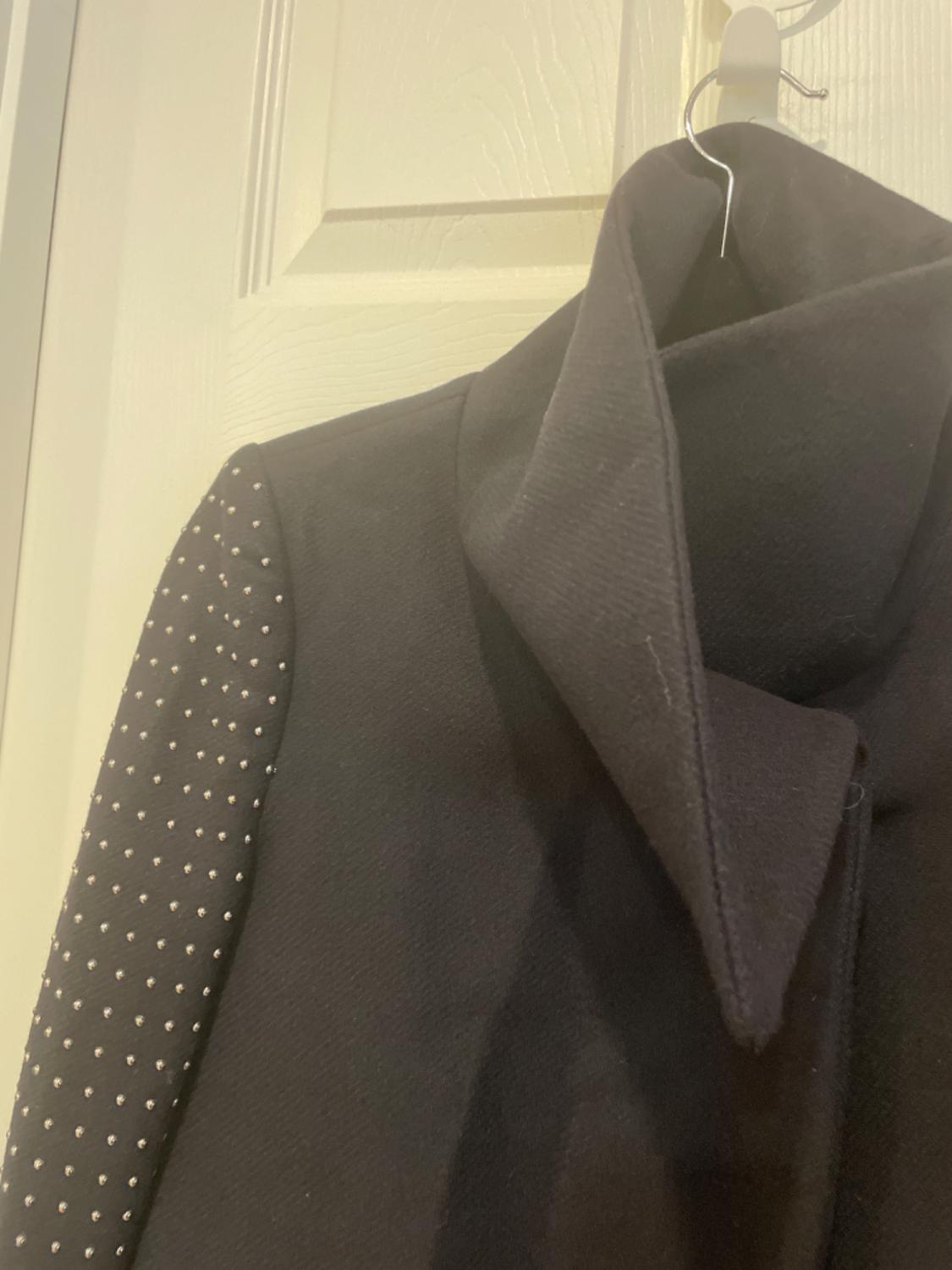 PIN STUDS WOOL COAT - Image 3