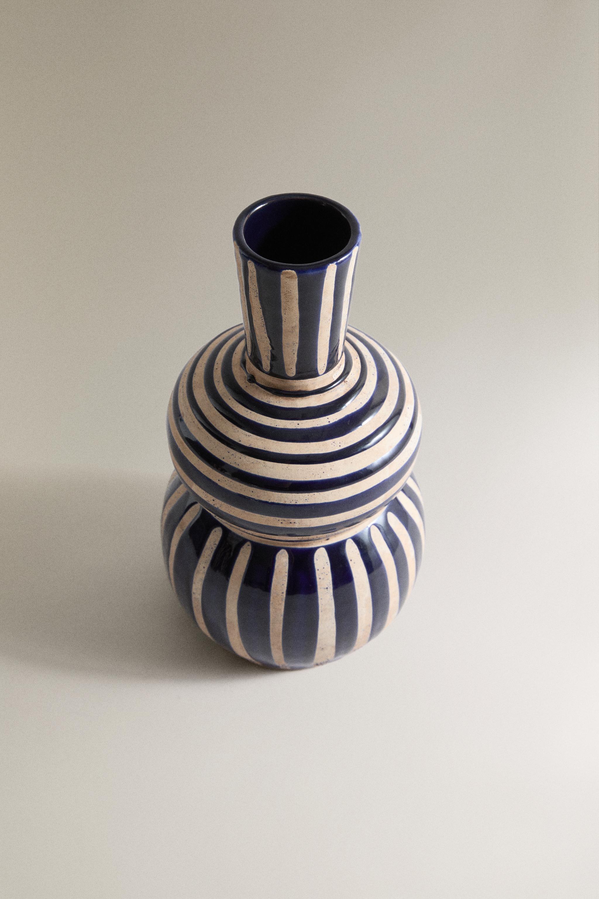 DECORATIVE HULU CERAMIC VASE — MIDNIGHT BLUE