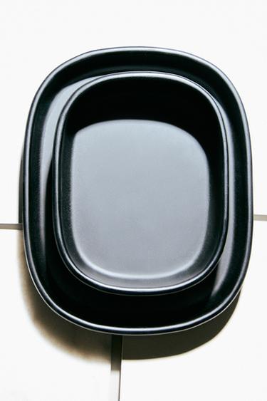 TRAY 02 - Black by Zara
