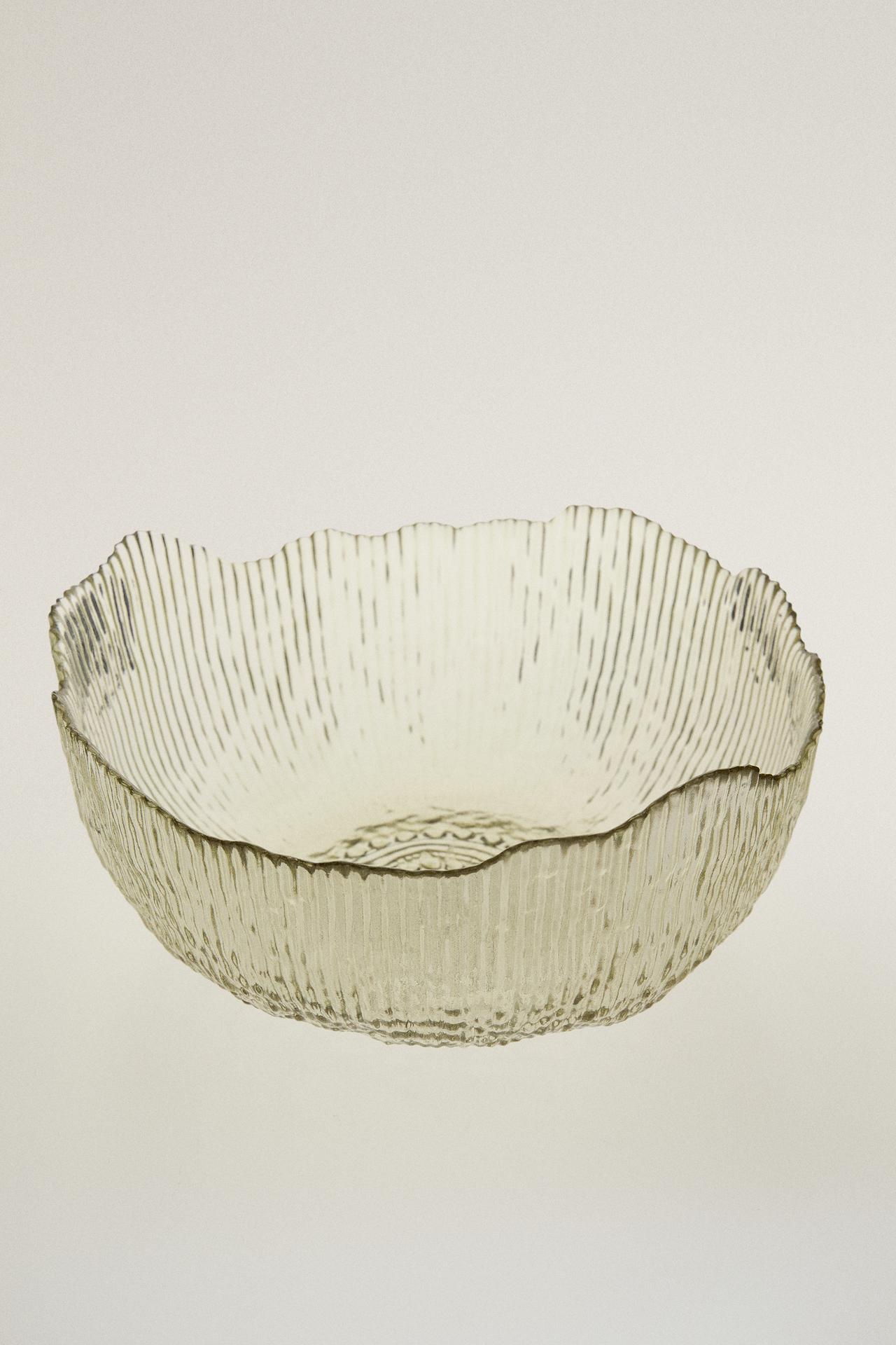 RAISED DESIGN SALAD BOWL — Green