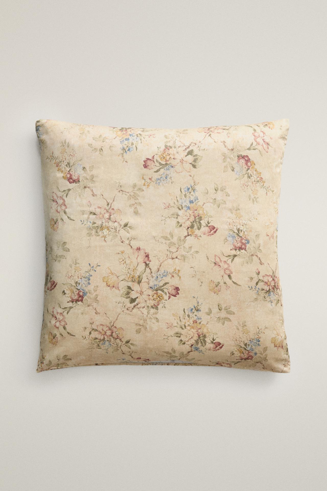 FLORAL SATEEN PILLOWCASE (300 THREAD COUNT) — Beige