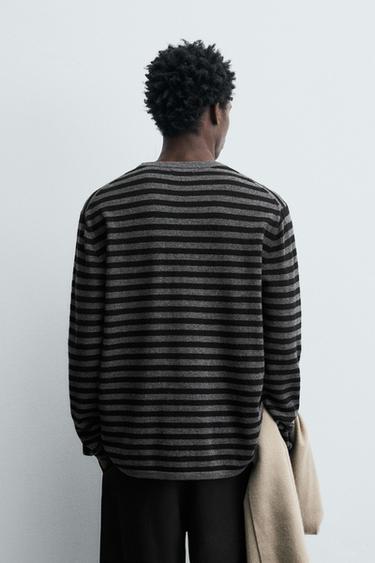 PULL À RAYURES LAINE - CACHEMIRE - Noir de Zara - Image 2