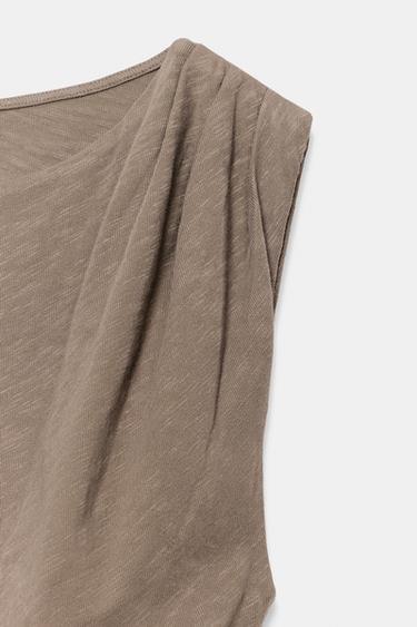 TOP FLAMMÉ À PLIS - Vison de Zara - Image 6