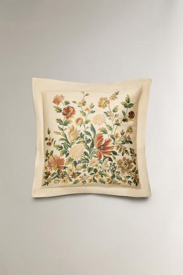 TAIE D’OREILLER SATIN IMPRIMÉ FLEURS - Écru de Zara - Image 2