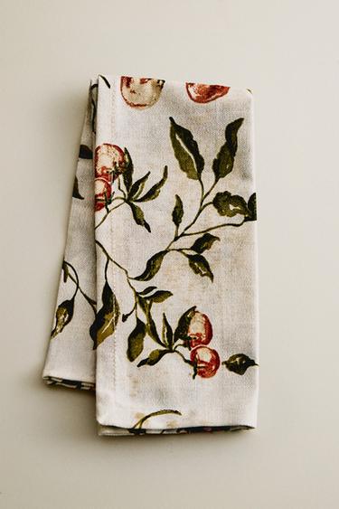 PACK OF TOMATO PRINT NAPKINS (PACK OF 2) - Sand by Zara