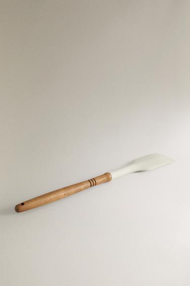 SILICONE AND WOOD SPATULA - Cream by Zara - Image 1