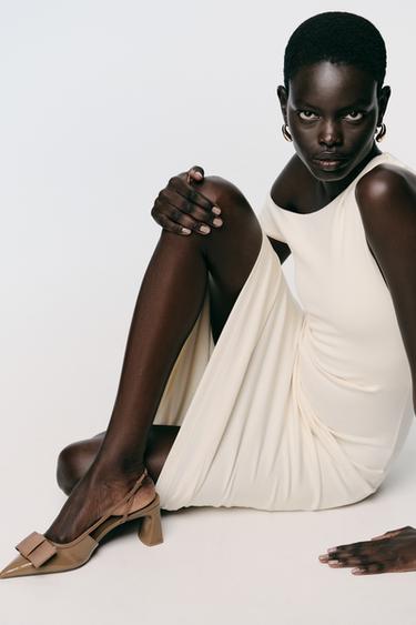 {navn} - {farge} for Zara - Bilde 0