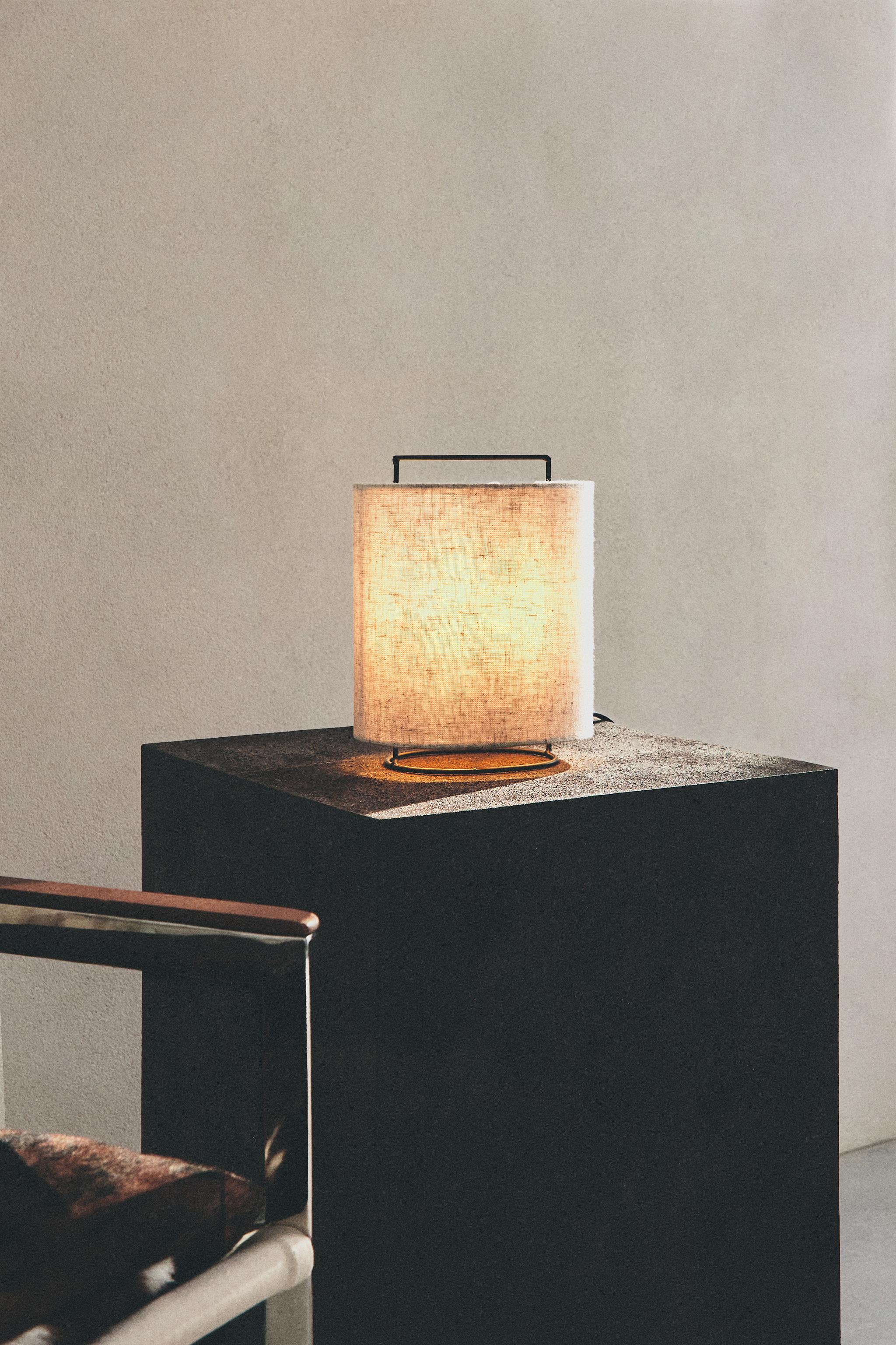 LINEN TABLE LAMP - Light beige | ZARA United States