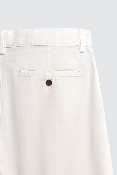 SHORT REGULAR FIT À PLIS - Blanc cassé de Zara - Image 8
