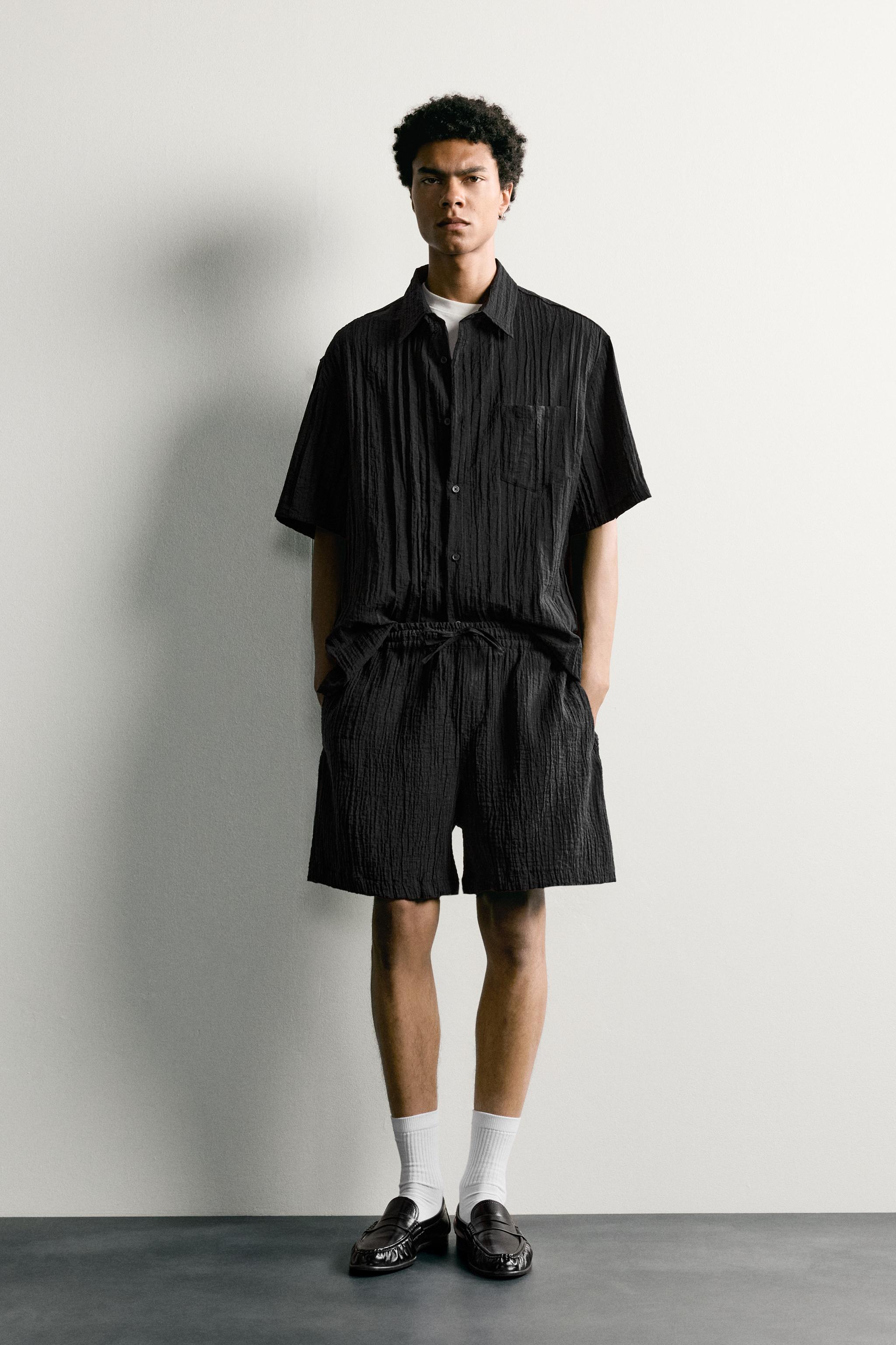 TEXTURED RELAXED FIT SHORTS
