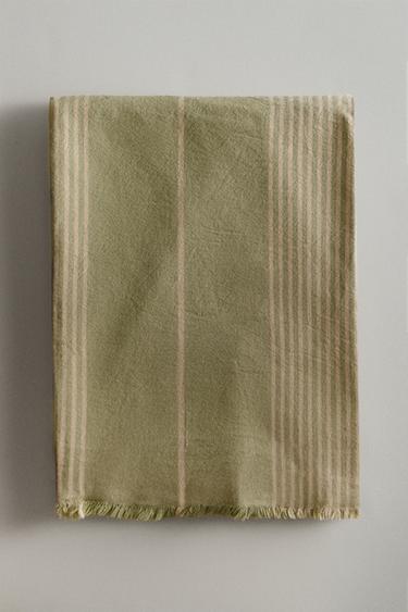 MULTIPURPOSE STRIPED THROW - Light green by Zara - Image 4