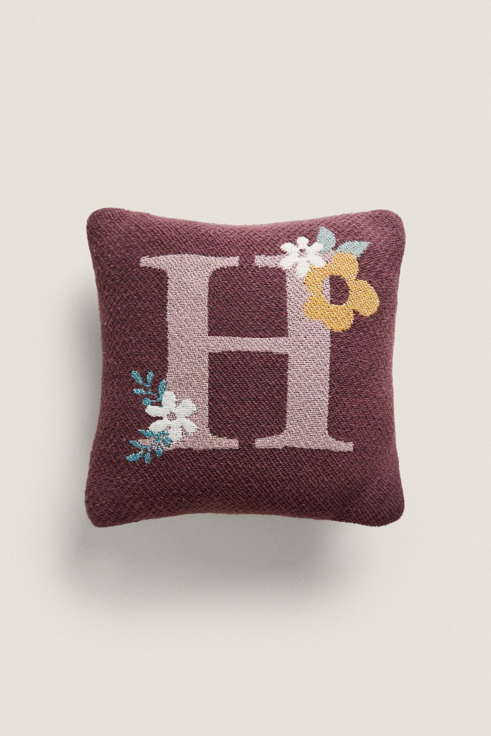 Pillow h shop