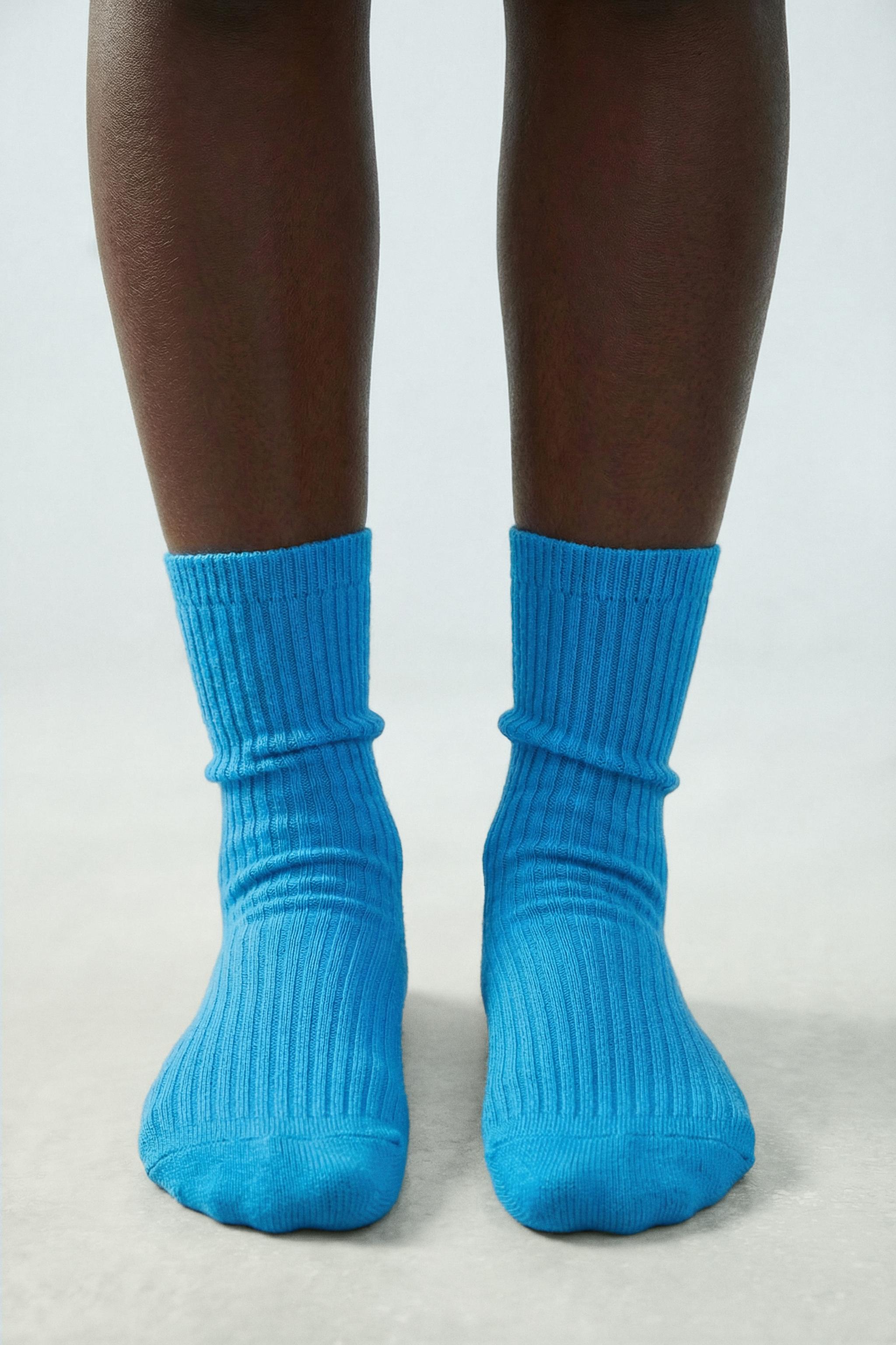 LOT DE DEUX PAIRES CHAUSSETTES LONGUES À RAYURES