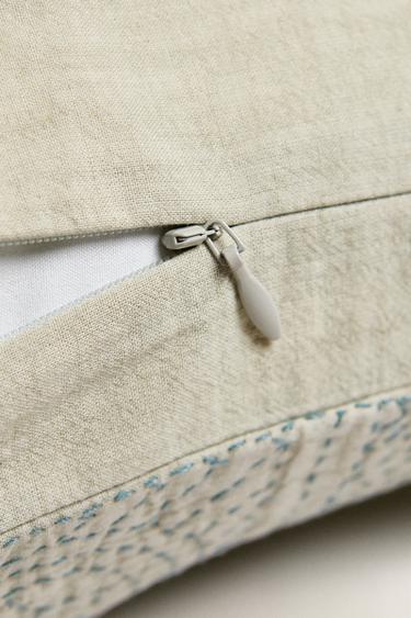 HOUSSE DE COUSSIN BRODERIES - Bleu clair de Zara - Image 4