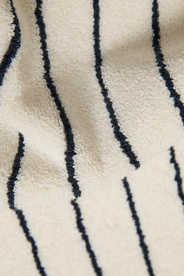 TAPIS DE BAIN RAYURES COULEUR - Bleu marine de Zara - Image 3