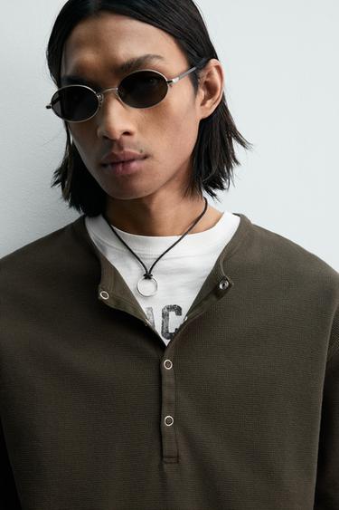 Zara 限量版細格紋理鈕扣領T恤 - 卡其色