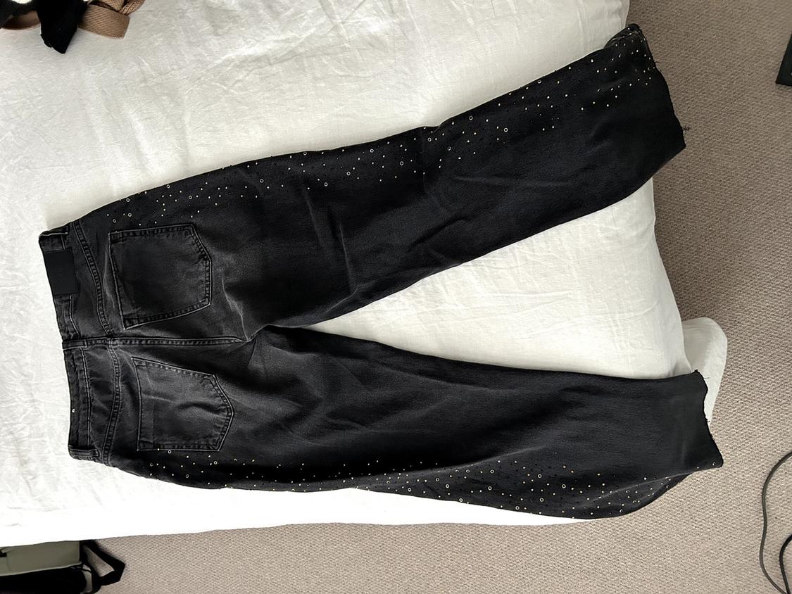 STUDDED CROPPED JEANS - Image 2