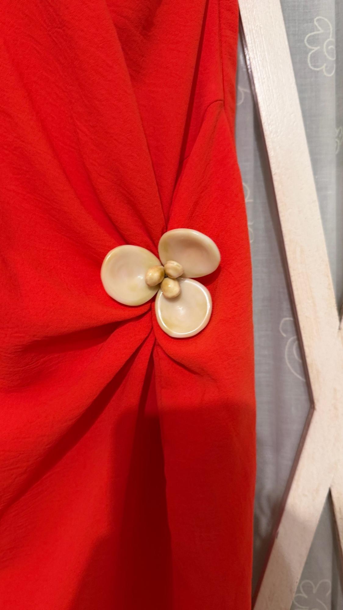 MIDI HALTER DRESS WITH APPLIQUÉ - Image 2