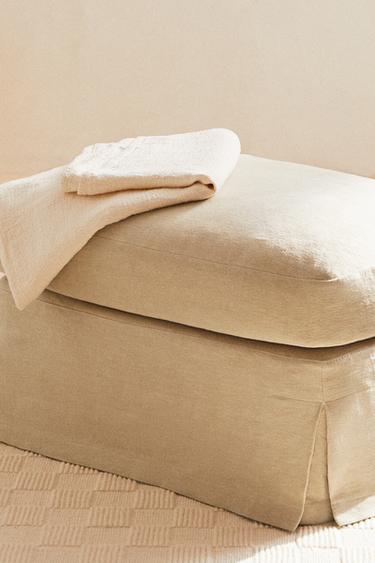 FOOTSTOOL 01 - Svetlá béžová zn. Zara