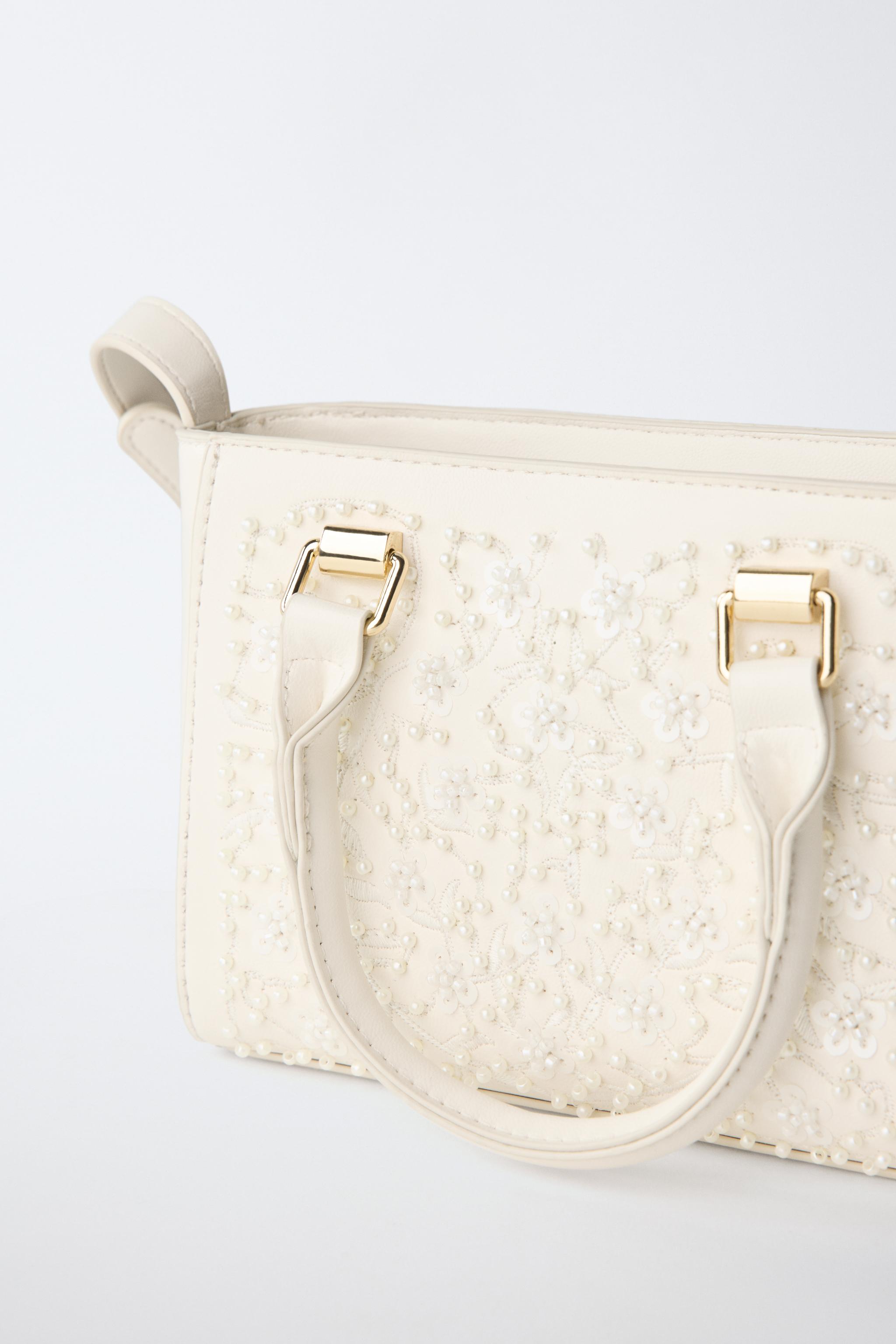 SAC BANDOULIÈRE AVEC PETITES PERLES