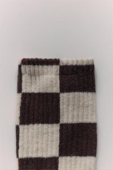 LOT DE DEUX PAIRES DE CHAUSSETTES MONTANTES À DAMIER - Marron-Bleu de Zara