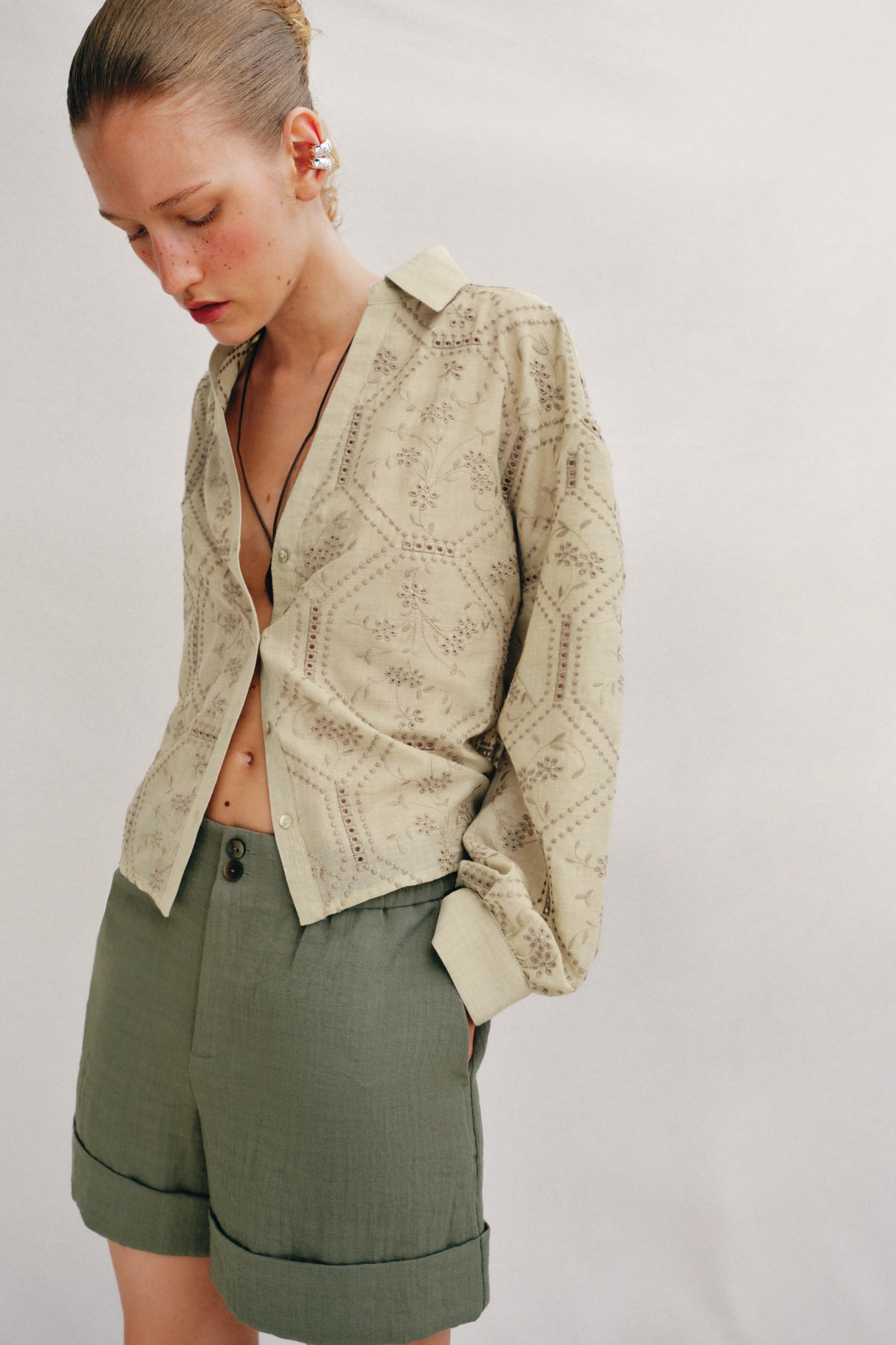 CUFFED HEM SHORTS — Mid khaki