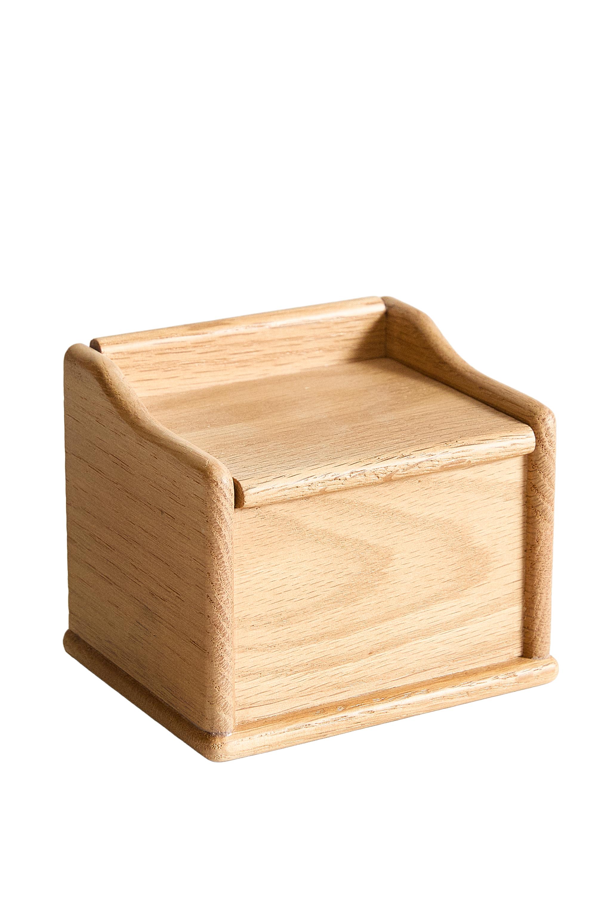 OAK WOOD SALT SHAKER WITH LID - Light brown | ZARA United States