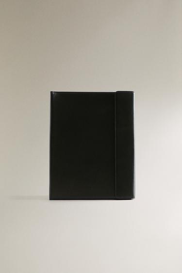 FUNDA COMPUTADORA PIEL - Azul Marino de Zara - Imagen 0