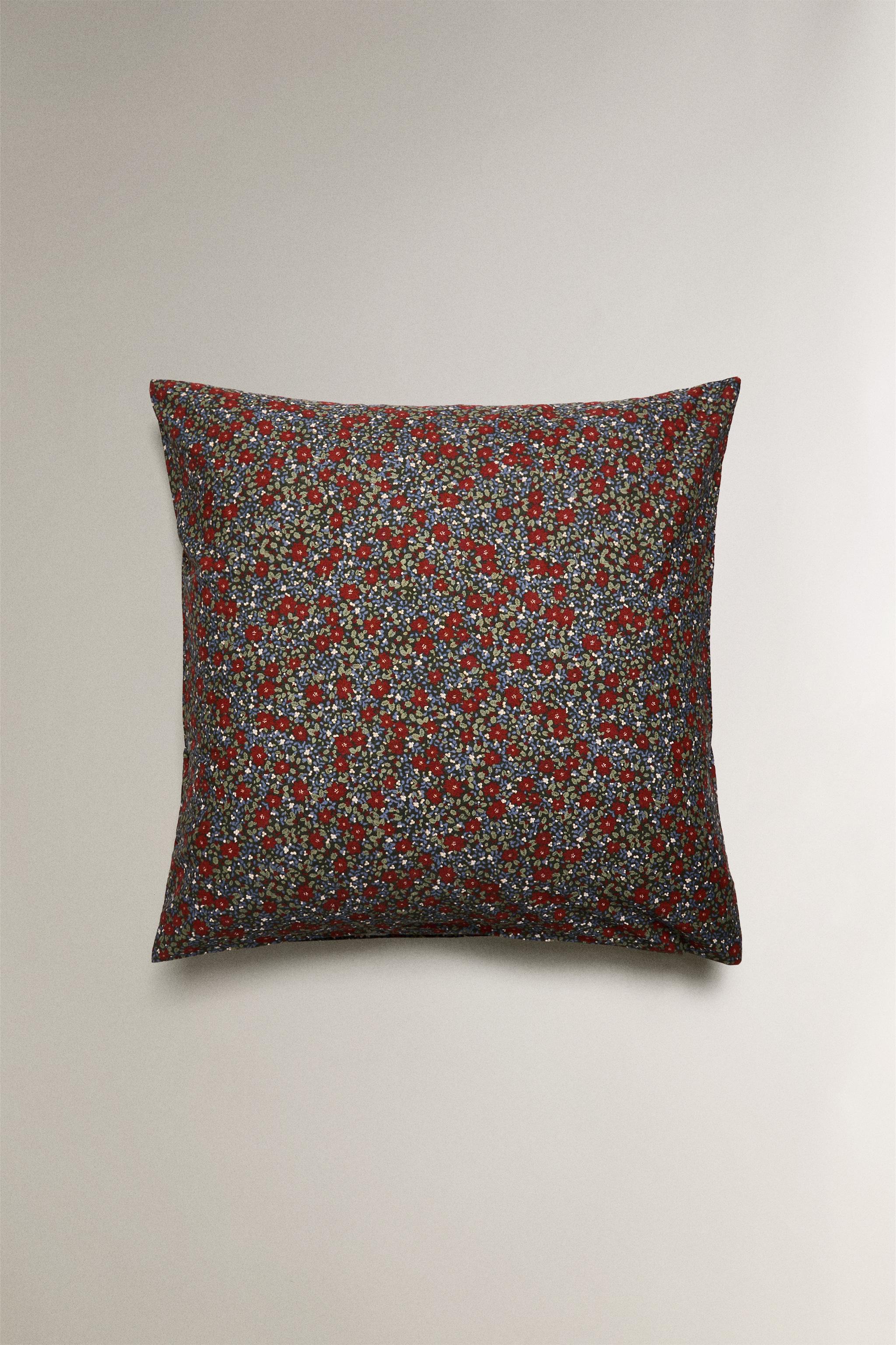 CHILDREN'S CHRISTMAS FLORAL PILLOWCASE